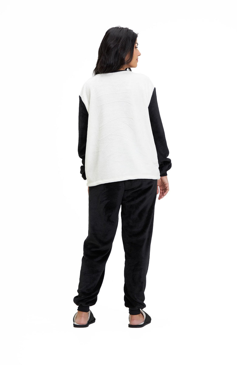 Pijama Adulto em Fleece Feminino - Panda com Orelinhas