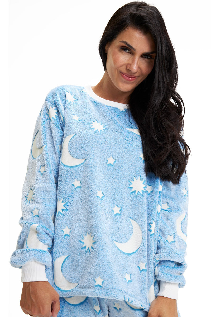 Pijama Adulto em Fleece Feminino Brilha no Escuro - Estrelas Lua Azul