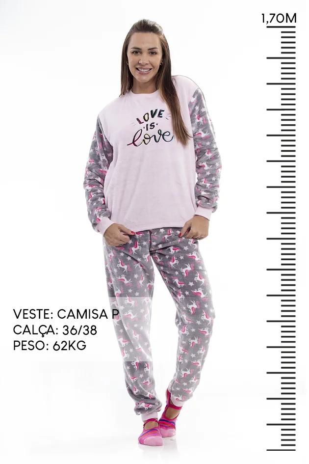 Pijama Adulto em Fleece Feminino - Love is Love